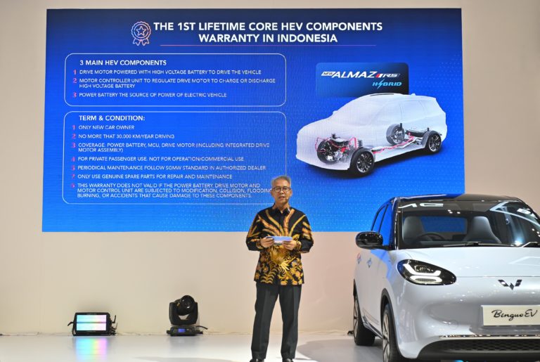 Image Wuling Becomes the Pioneer of Lifetime Warranty for Hybrid Core Components in Indonesiar