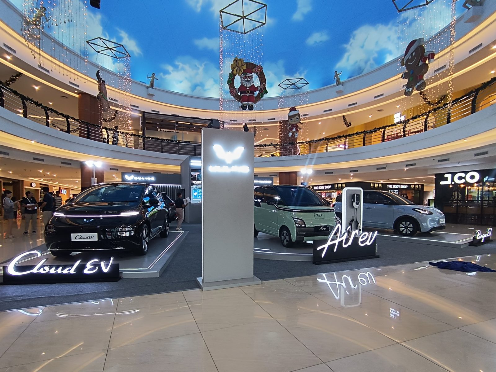 Image Wuling’s ‘Year End Sale’ Exhibition Comes to Manado, Bringing Exclusive Year-End Promotions