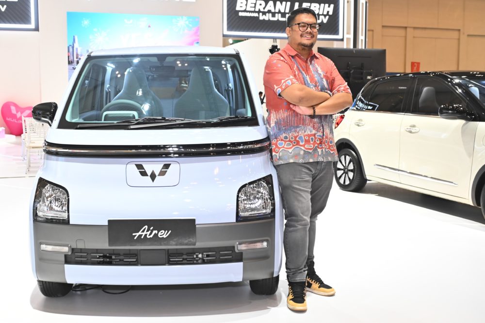 Wuling Membawa Serta Air ev Mobil Listrik Populer di Indonesia Hadir di Pameran MUF GJAW 1000x666