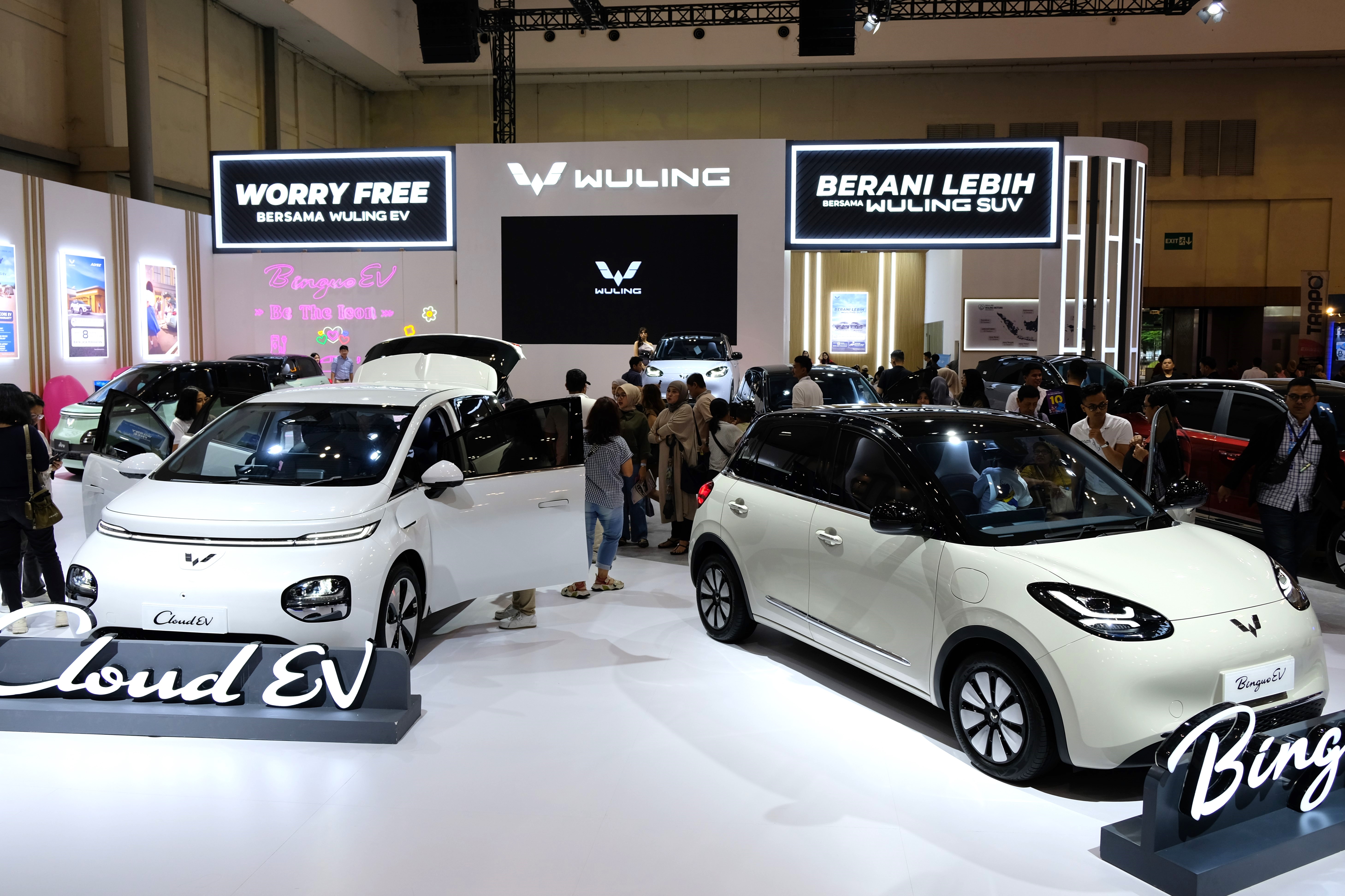 Image Wuling Bawa Lengkap Lini Produk di Mandiri Utama Finance Gaikindo Jakarta Auto Week