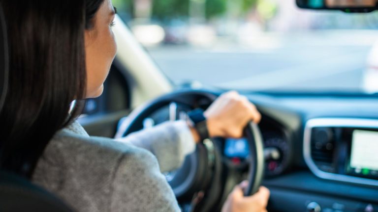 Image Panduan Mengemudi Mobil Matic untuk Pemula