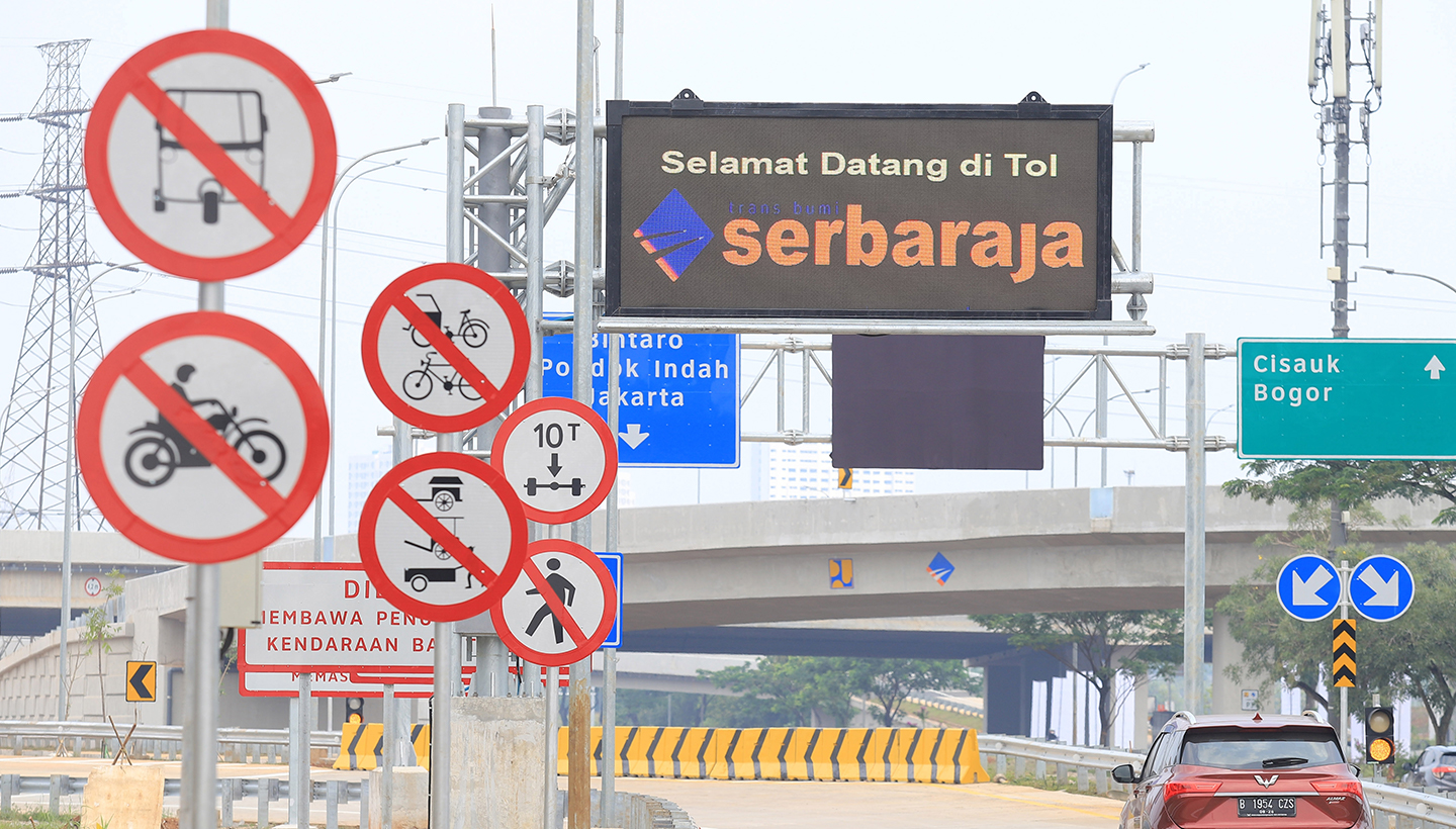 Image Tips Aman Berkendara di Tol yang Wajib Diketahui