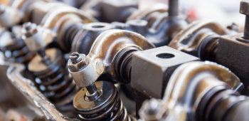 Image Rocker Arm Mobil: Komponen Kecil dengan Peran Besar dalam Mesin Kendaraan