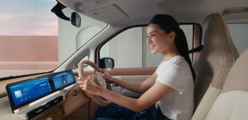 Image Alasan Wuling New Air ev Jadi Mobil yang Cocok untuk Wanita Pemula
