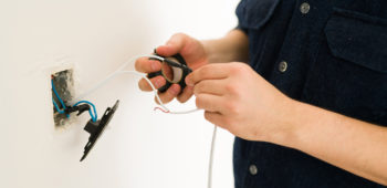 Image Peran Grounding dalam Instalasi Charger Mobil Listrik di Rumah