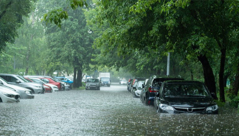 Image Tanda Mobil Terkena Water Hammer dan Cara Mengatasinya