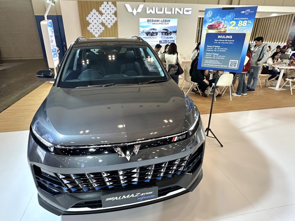 Wuling Almaz RS Hybrid dibekali garansi seumur hidup untuk tiga komponen utama hybrid 1000x750