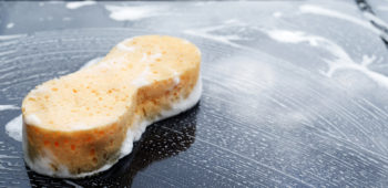 Image Cara Merawat Eksterior Mobil yang Sering Terpapar Sinar Matahari