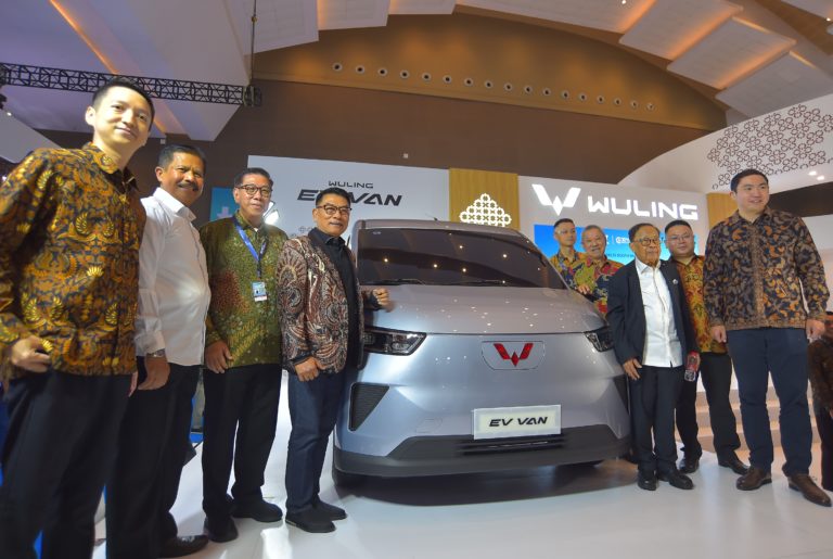 Image Wuling Menampilkan Untuk Pertama Kali EV Van dan Sudah Membuka Pre Book Dalam Ajang PEVS 2025r
