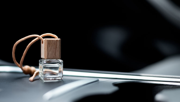 Image Tips Memilih Parfum Mobil yang Tepat untuk Kenyamanan Berkendarar