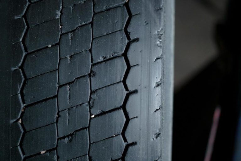 Image Ban Tubeless: Ciri-Ciri, dan Keunggulannya untuk Kendaraan Andar