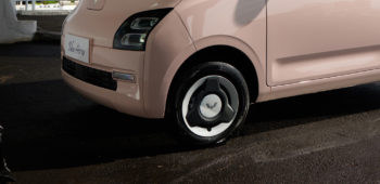 Image Alasan Velg Mobil New Air ev Harus Dibersihkan Secara Rutin