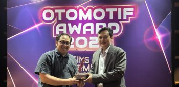 Image Wuling Air ev Wins Best of Light EV Title at the 2025 OTOMOTIF Award