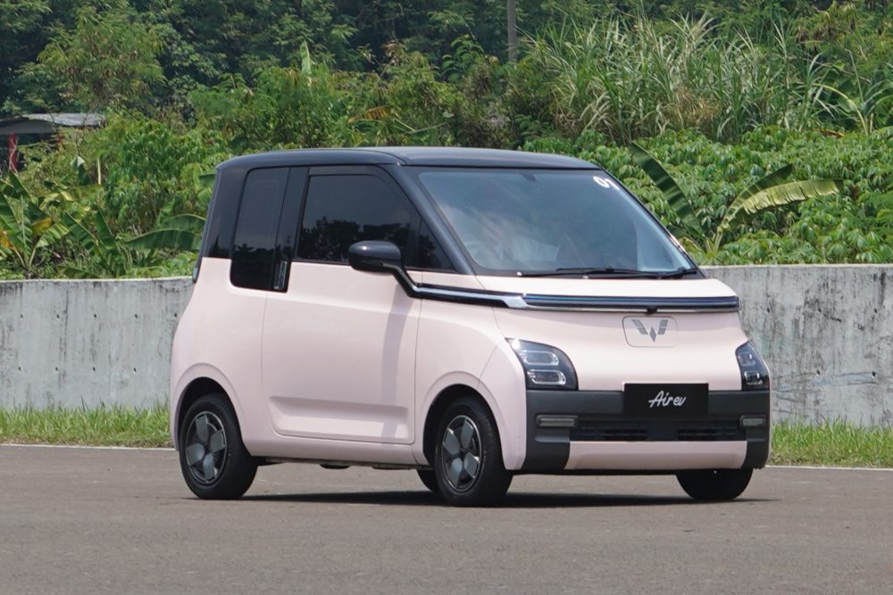 Wuling Air ev Meraih Gelar Best of Light EV Dalam Ajang Penghargaan OTOMOTIF Award 2025 1000x667