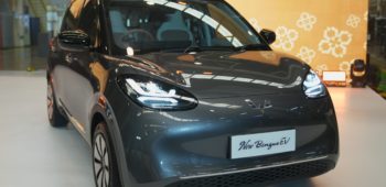 Image Wuling Luncurkan New BinguoEV Dalam Acara Wuling 8th Anniversary, Harga Mulai Dari Rp279 Jutaan