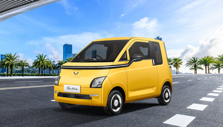 Image Review Wuling New Air ev Lite: Mobil untuk Aktivitas Sehari-hari