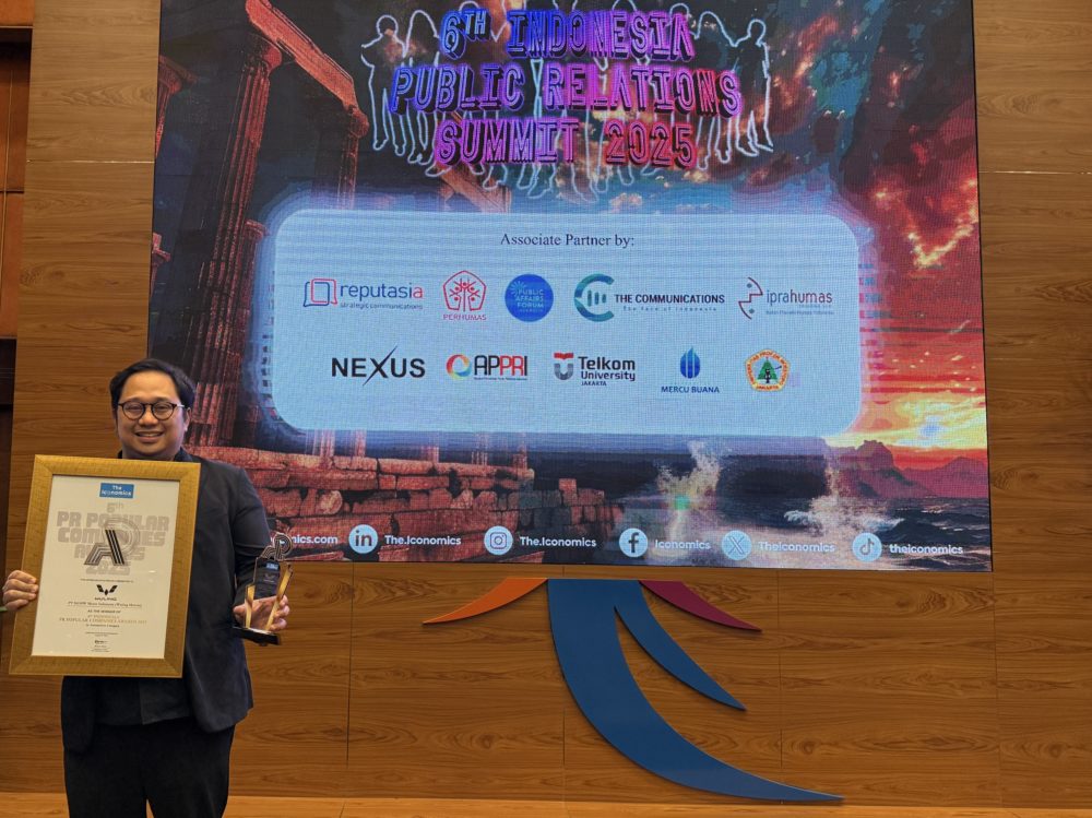 PT SGMW Motor Indonesia Wuling dianugerahi penghargaan PR Popular Companies Awards 2025 Automotive Category 1000x749
