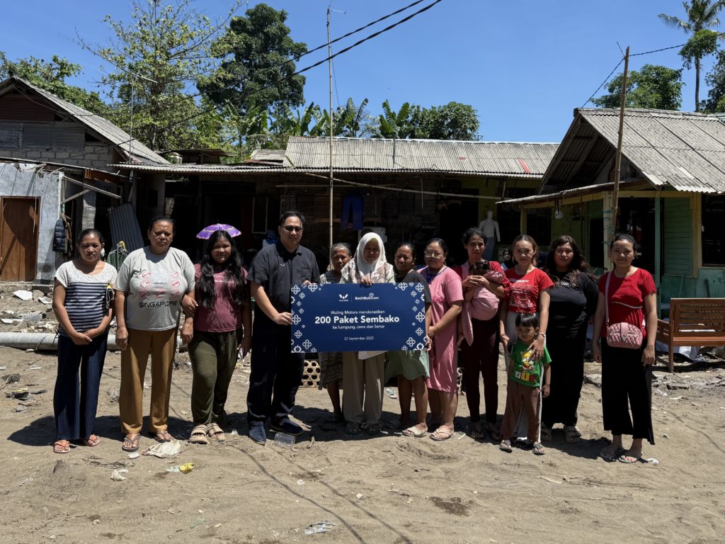Image Wuling Melalui BenihBaik.com Memberikan Bantuan Sembako untuk Warga Terdampak Banjir Balir