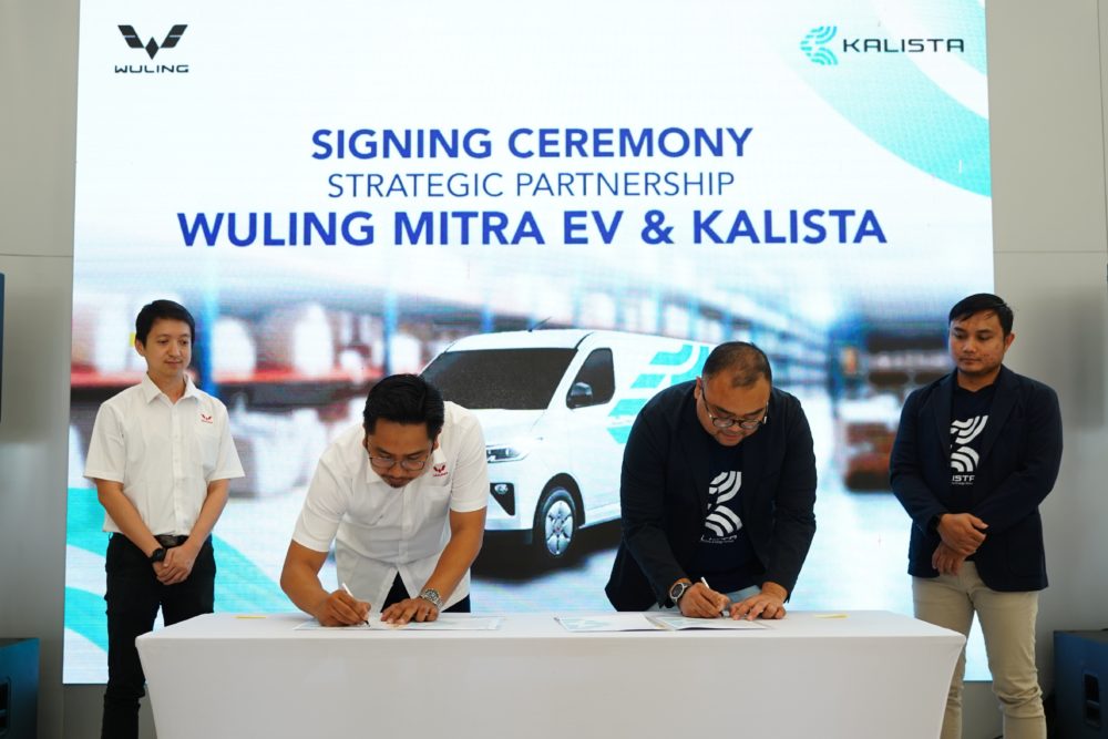 Wuling bersama KALISTA menyepakati sejumlah poin mengenai layanan pemeliharaan suku cadang hingga garansi 1000x667