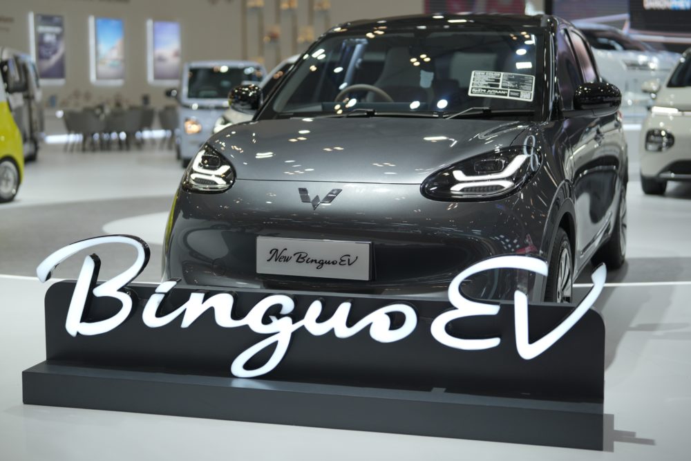 Wuling New BinguoEV Dinobatkan sebagai Iconic Small Hatchback EV of the ...