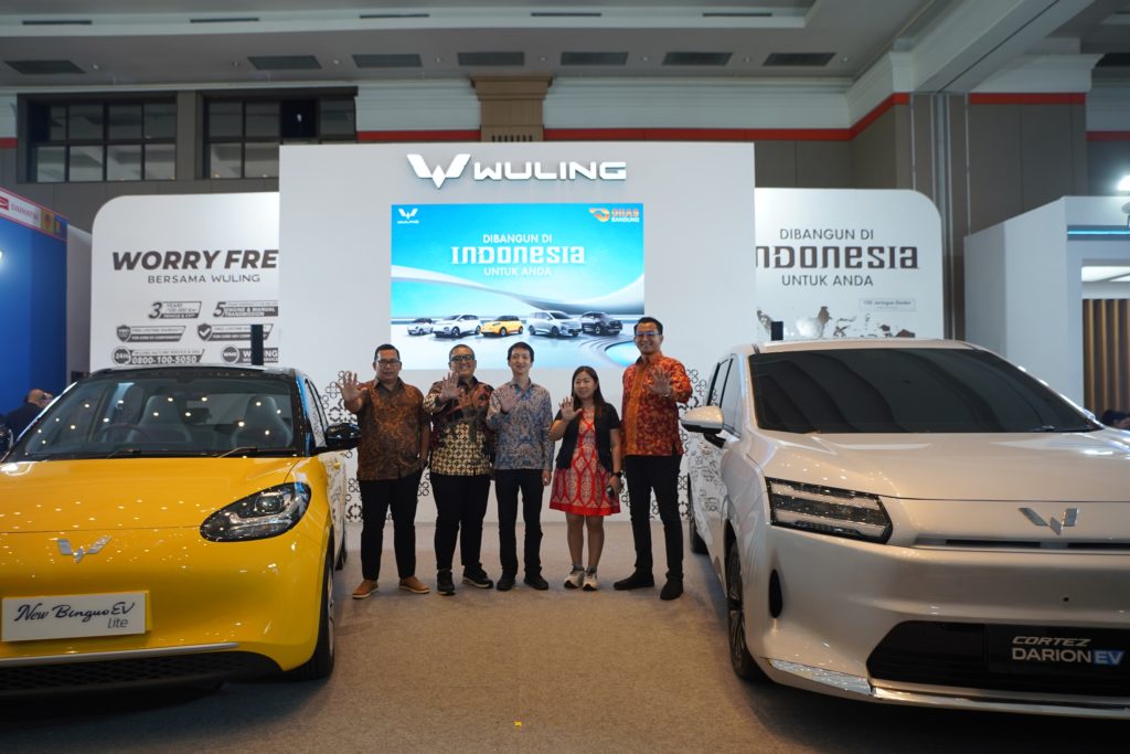 Image Wuling Perkenalkan New BinguoEV dan Menampilkan Darion di Ajang GIIAS Bandung 2025r