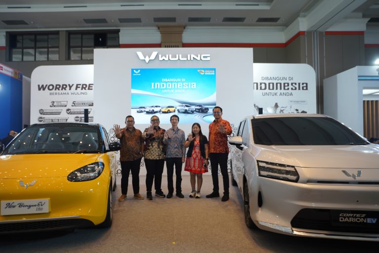 Image Wuling Perkenalkan New BinguoEV dan Menampilkan Darion di Ajang GIIAS Bandung 2025r