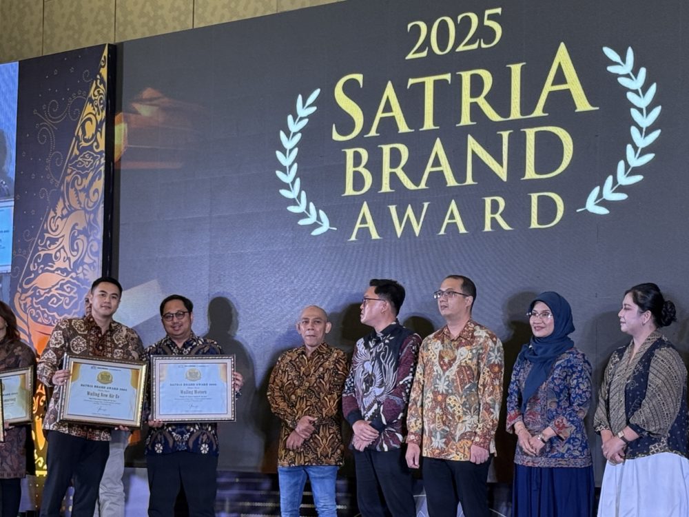 Brand Wuling memperoleh gelar Pioneer of Electric Vehicle of The Year dalam Satria Brand Award 2025 yang diadakan oleh Suara Merdeka Network 1000x750