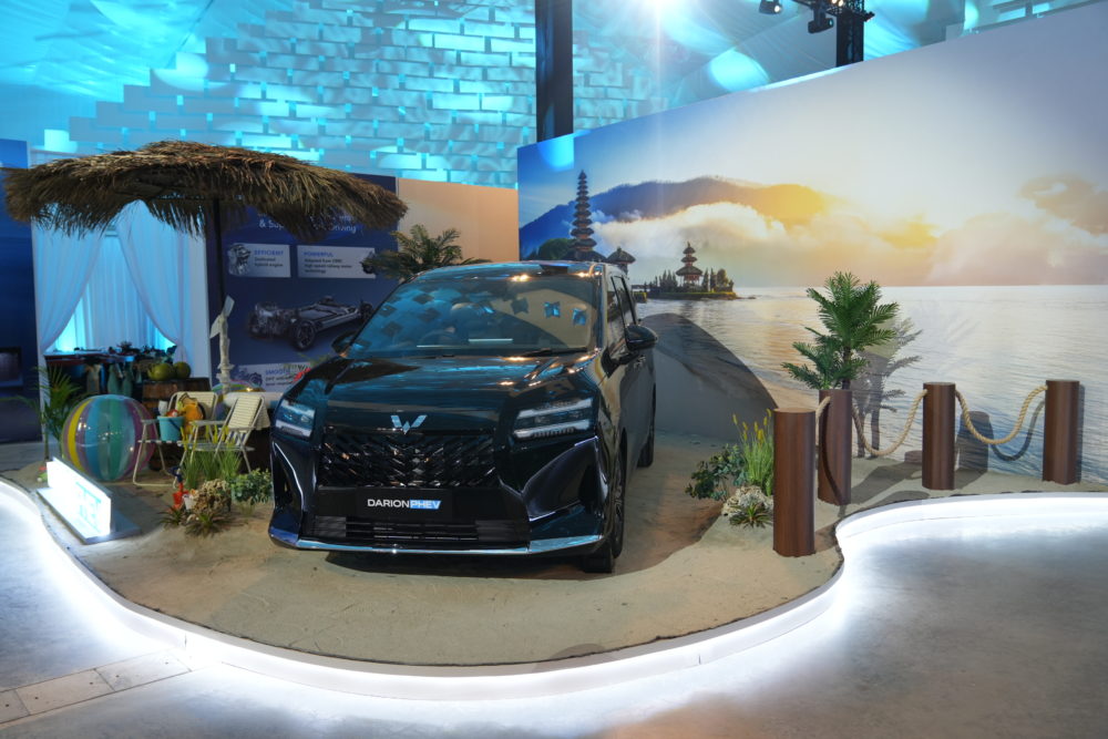 Wuling Darion dibekali dengan garansi umum garansi seumur hidup untuk komponen utama EV dan PHEV sampai customer assistance 1000x667