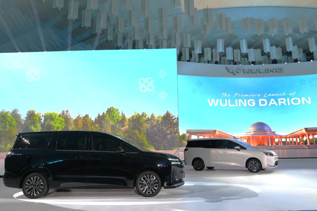 Wuling Darion Tersedia Dalam Pilihan EV dan PHEV serta Dipasarkan Dalam Dua Varian