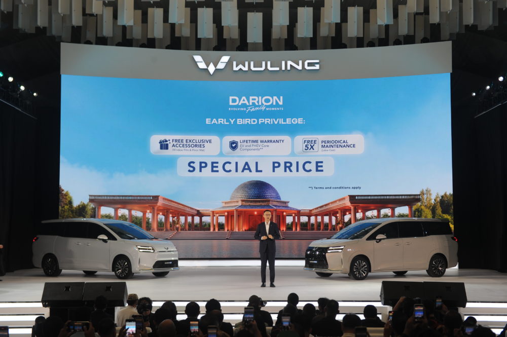 Wuling turut menghadirkan program Early Bird Privilege bagi 1.500 konsumen pertama Darion di Indonesia. 1000x665