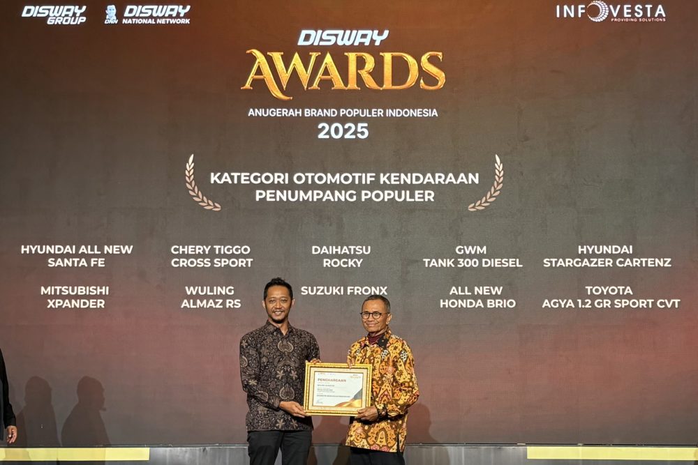 Almaz RS berhasil meraih penghargaan dalam Disway Awards 2025 pada kategori Kendaraan Penumpang Populer 1000x667