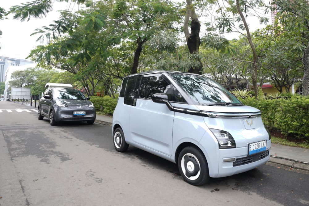 Wuling juga menyediakan unit test drive dalam pameran ini antara lain New Air ev New BinguoEV Darion EV serta Darion PHEV 1000x667
