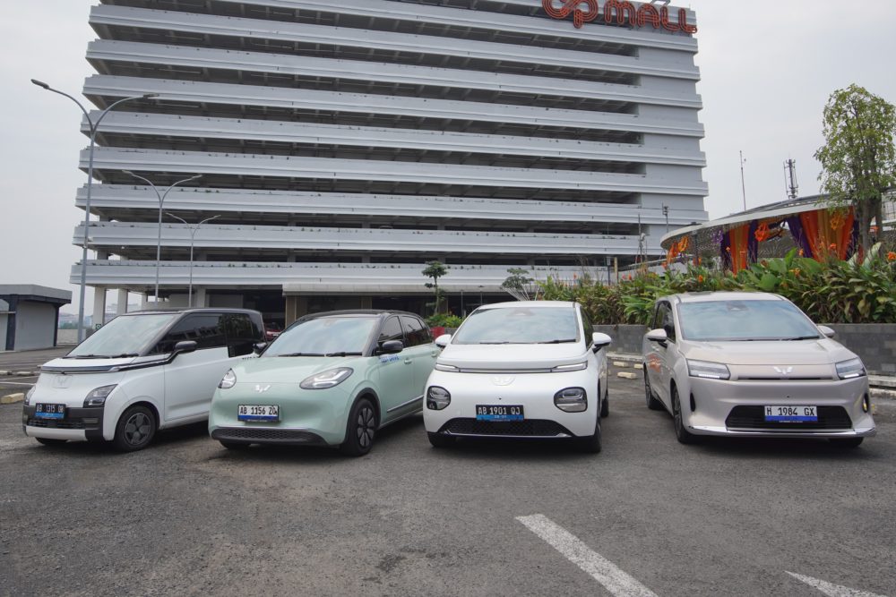 Wuling telah memasarkan lini kendaraan listrik yang semakin beragam di Indonesia 1000x667