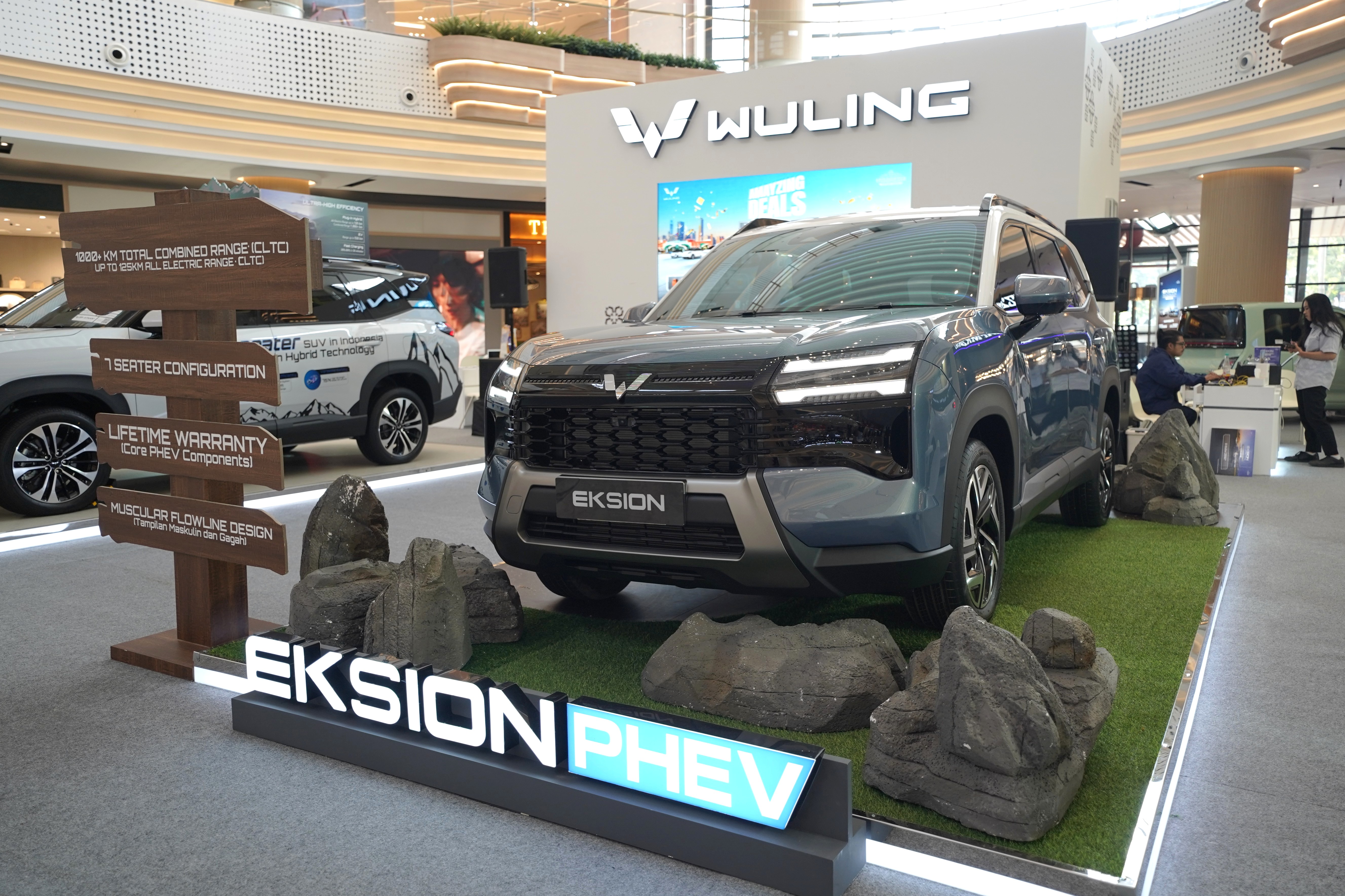 Image Wuling Introduces ‘Exploring Family Journeys’ at Summarecon Mall Bekasi