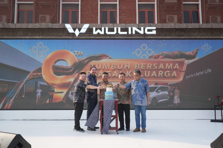 Image Wuling Celebrates Nine Years in Indonesia and Premieres Aira evr