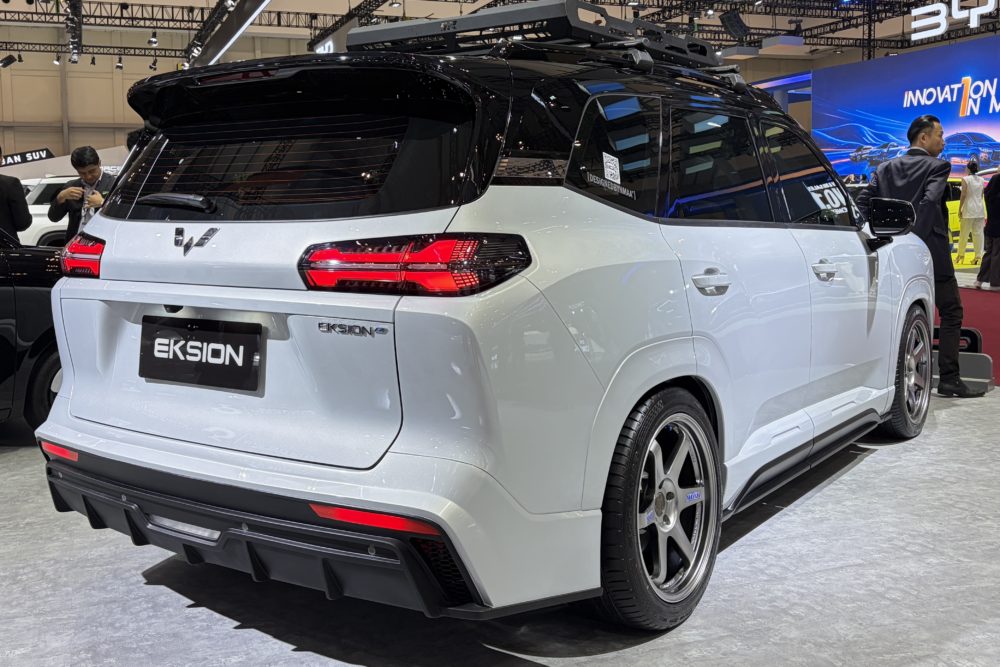 Kolaborasi antara Wuling dan NMAA merupakan bentuk sinergi antara industri otomotif nasional dengan industri modifikasi Indonesia dalam menghadirkan kendaraan konsep yang inovatif di GIIAS 2026 1000x667