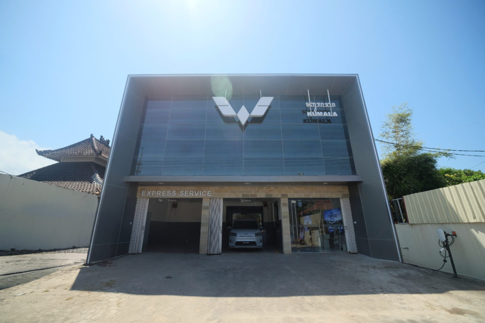 Wuling Kumala Sanur menyediakan layanan 3S yang terdiri dari Sales Penjualan Service Perawatan dan Spare Part Suku Cadang 1000x667