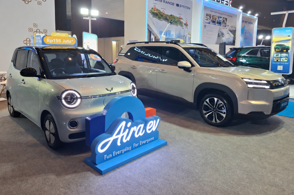 Pada ajang ini Wuling membawa city car EVnya yaitu Aira ev dan SUV 7 seater yaitu Eksion EV 1000x666
