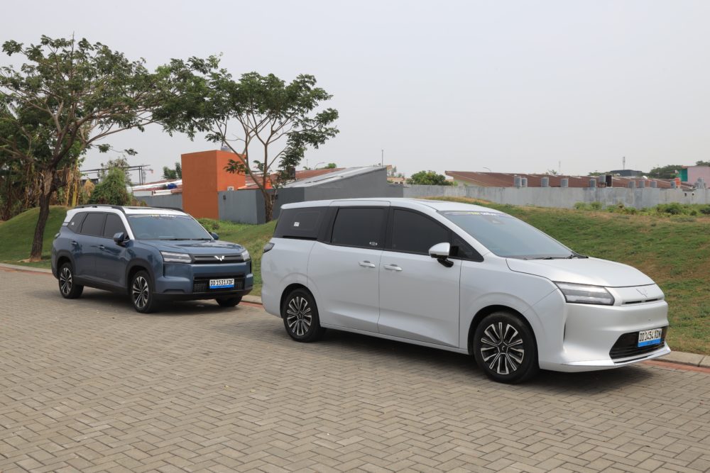 Wuling menghadirkan edisi spesial Disney and Pixar’s Story 5 sebanyak 20 unit untuk masyarakat Makassar 1000x667