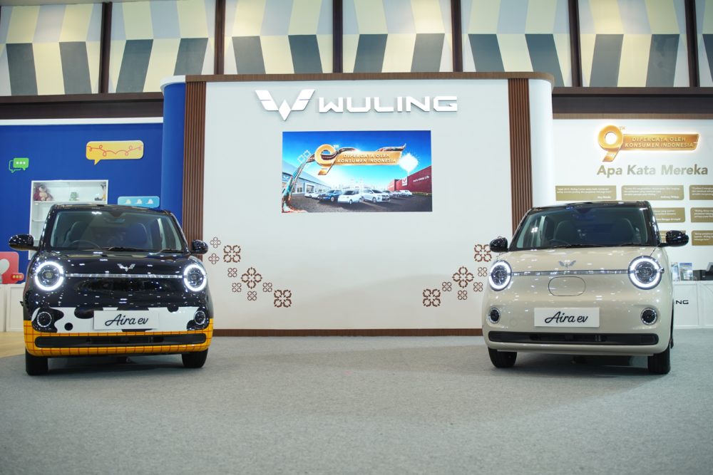 Wuling menghadirkan beragam kendaraan elektrifikasi termasuk Aira ev sebagai city car EV terbaru Wuling serta berbagai program dan promo menarik bagi pengunjung. 1000x667